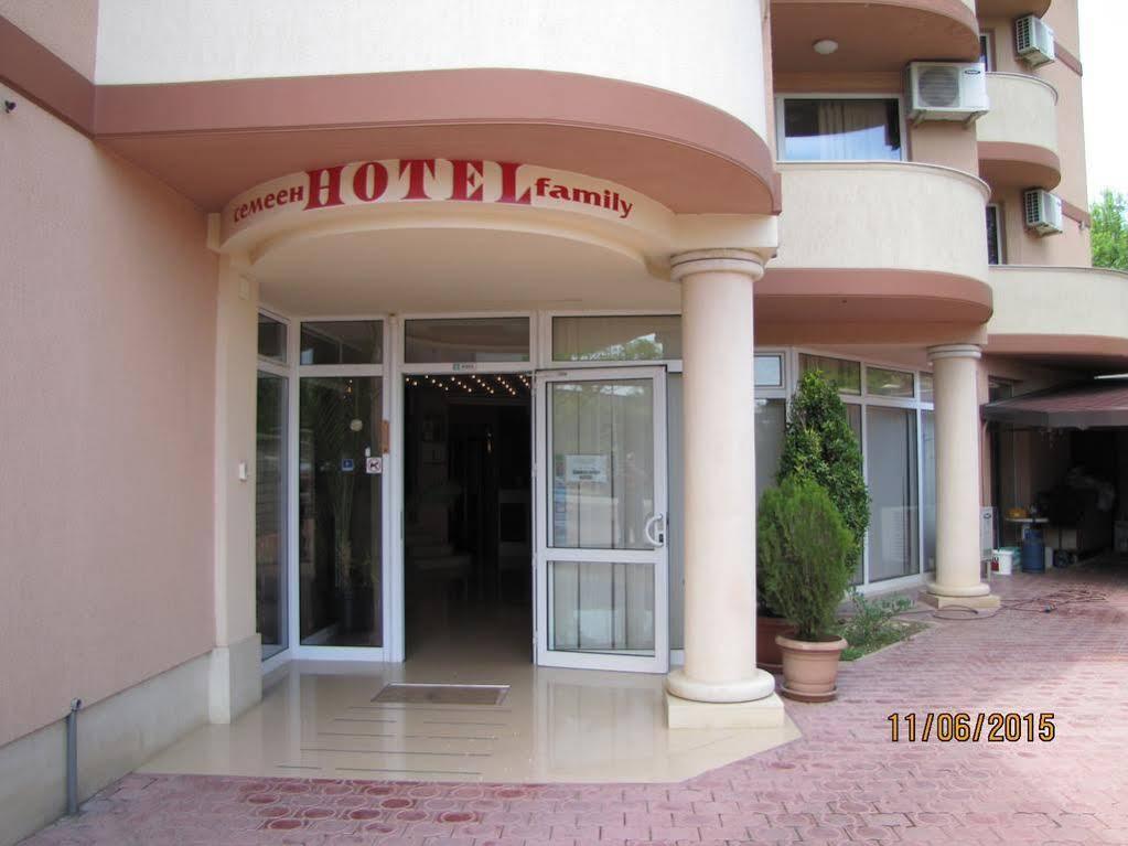 Paris Hotel Μπαλτσίκ Εξωτερικό φωτογραφία