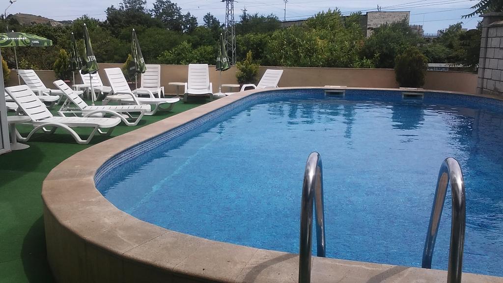 Paris Hotel Μπαλτσίκ Εξωτερικό φωτογραφία